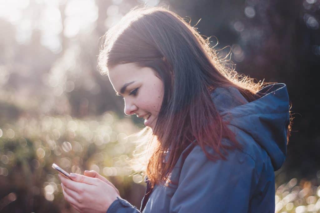 keep kids safe on social media