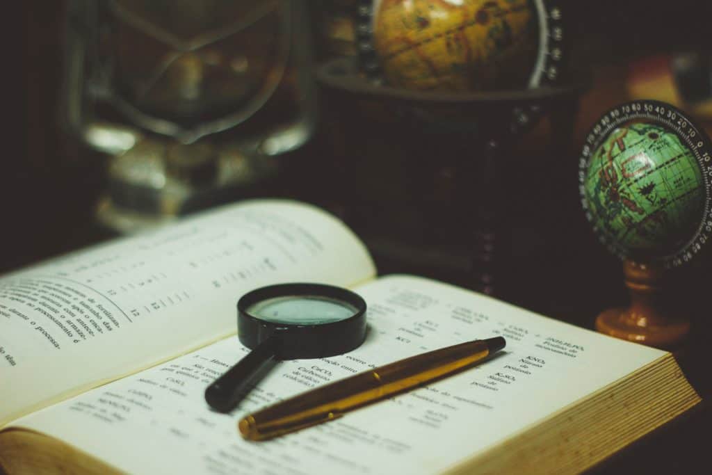 social media junior jobs: research the role