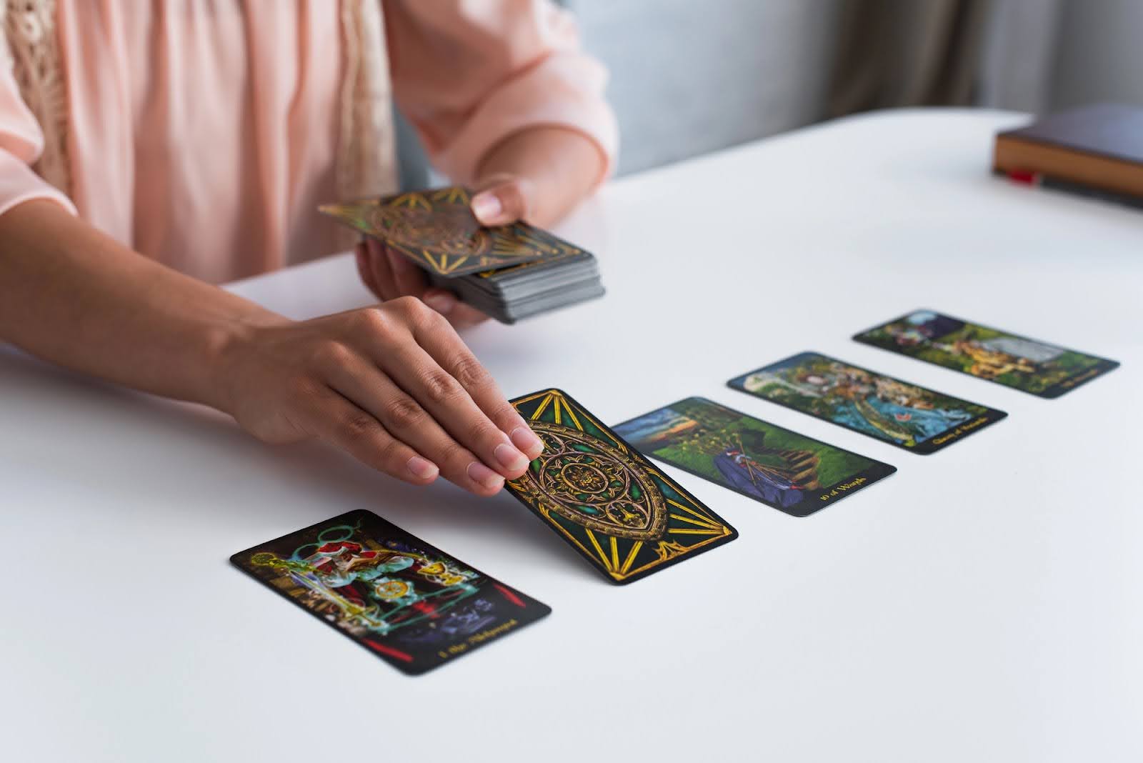 10 Ways to Sell Your Tarot Readings Online