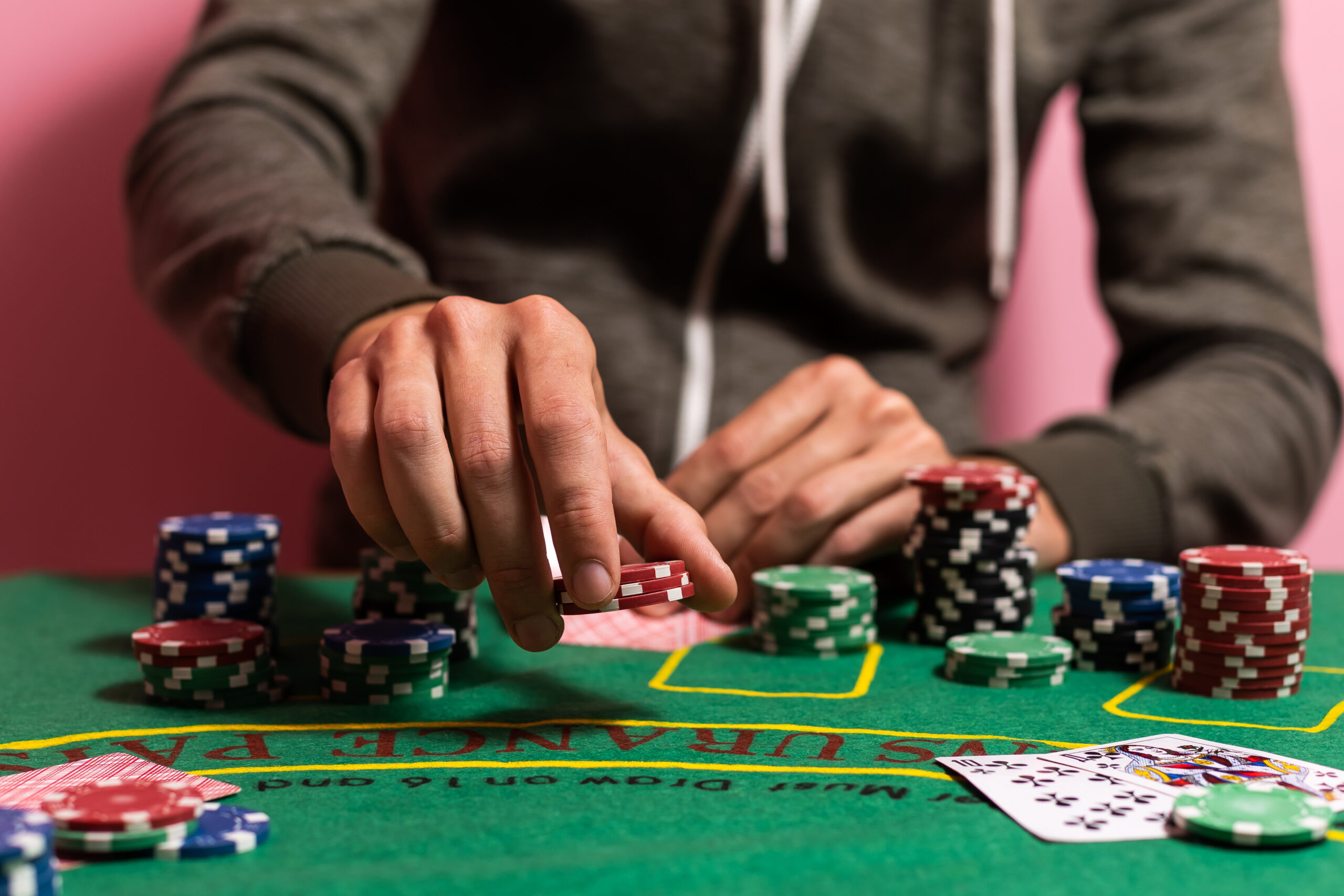 Maximising ROI by Enhancing the Customer Journey in Gambling - Man Playing Blackjack