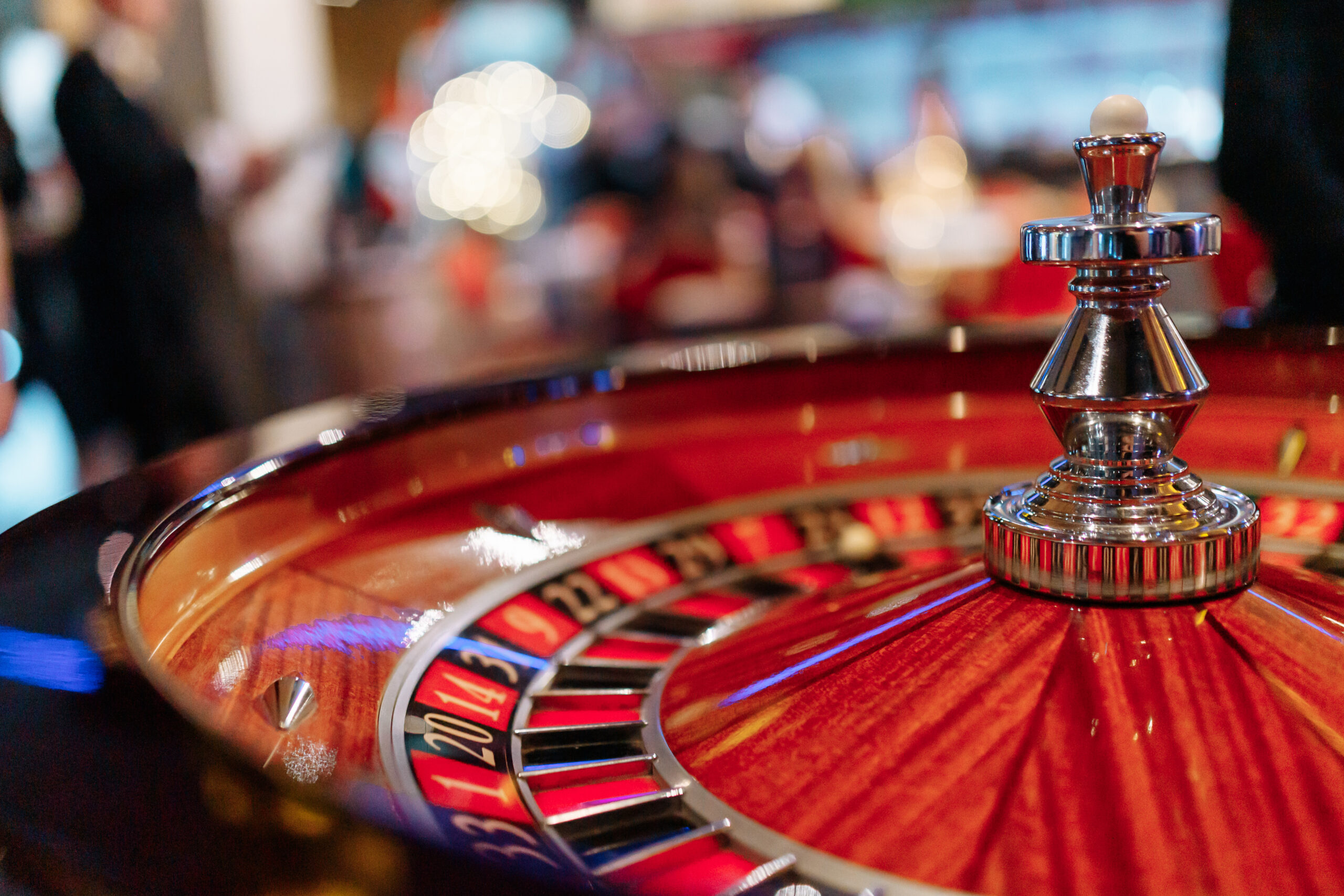 Effective Digital Marketing Strategies for Casinos to Increase Player Engagement - roulette wheel