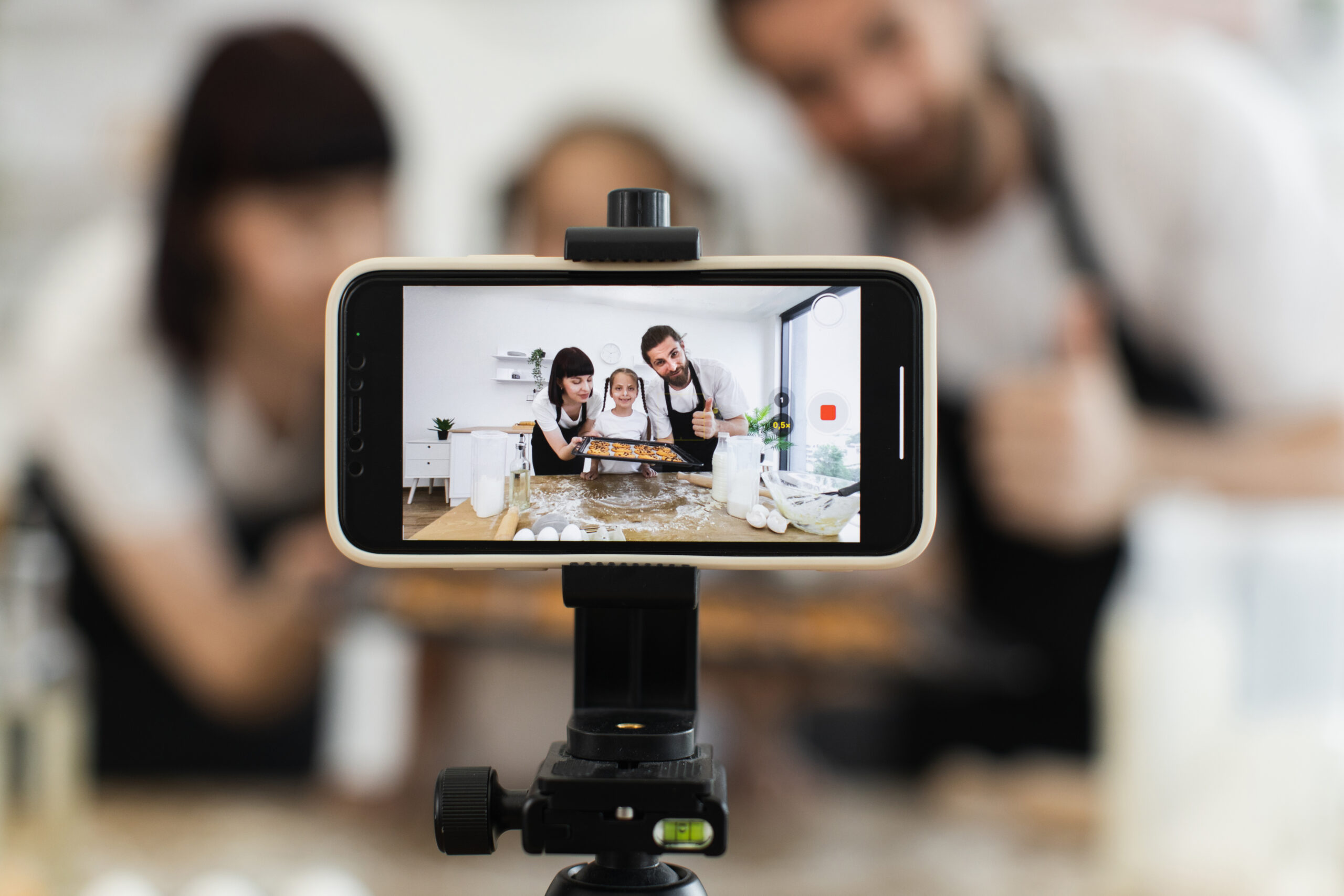 Best Video Effects for Instagram to Enhance Your Content and Engagement - family recording a tutorial