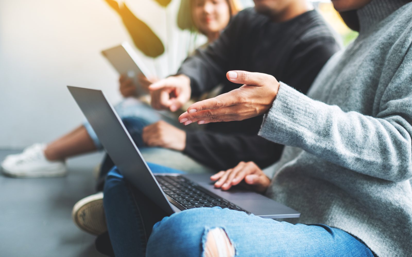 Signs It Is Time to Outsource Your Social Media Management