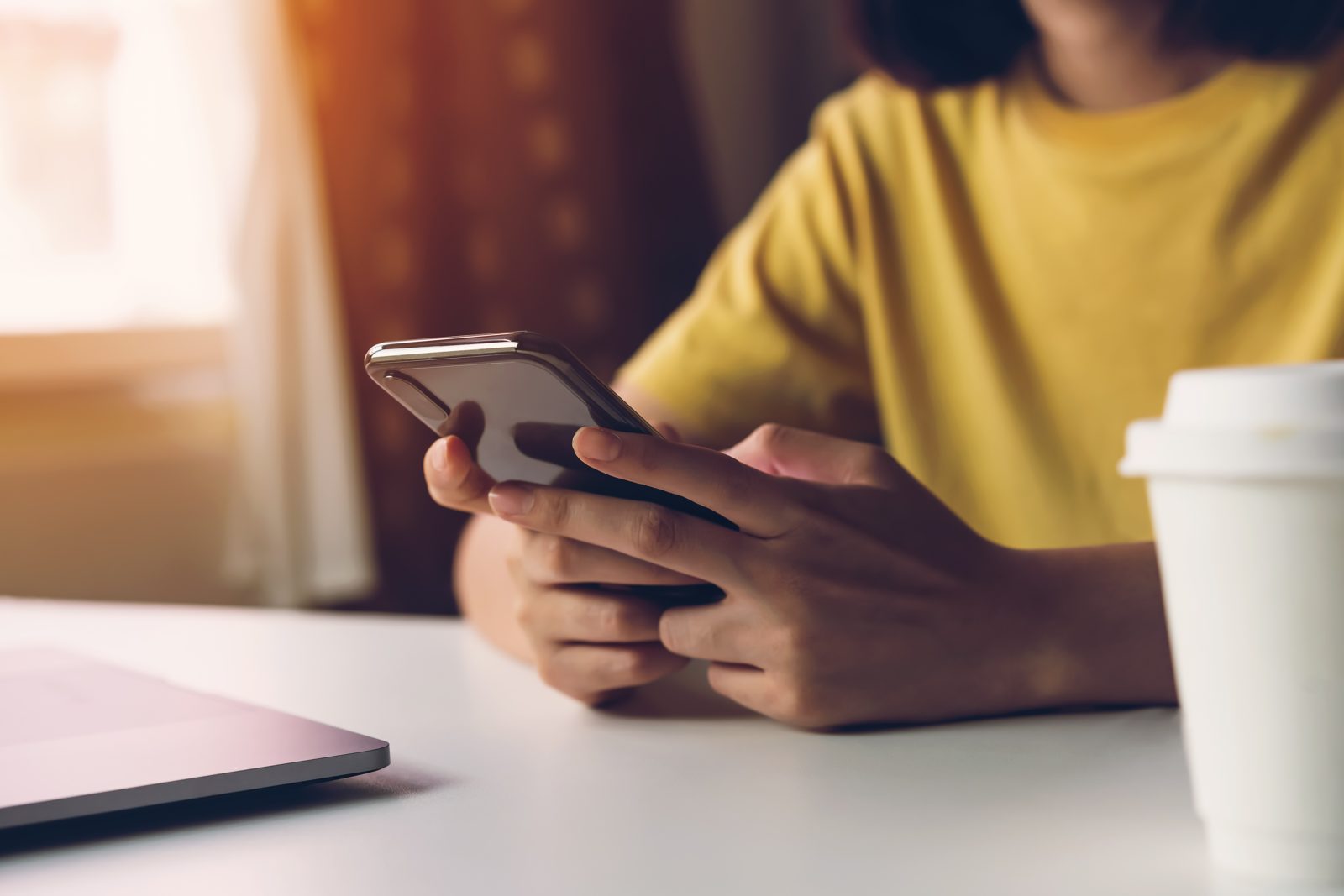 How to Take Better Product Photos With Your Phone